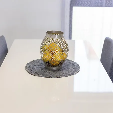 Mare's 2 Apartment